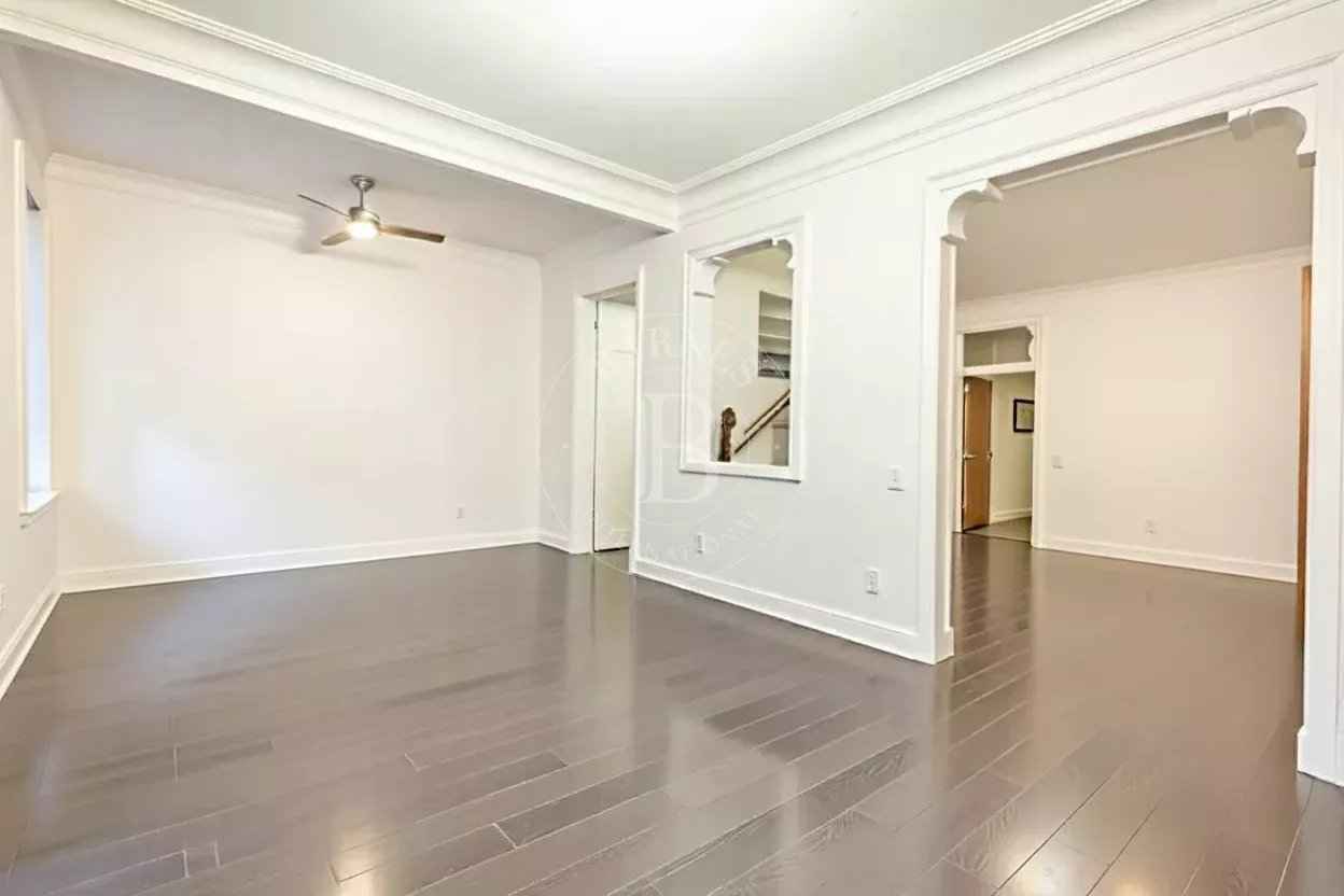 7ddc267718beadd8e33b6ecc7924929e 6b67d5521e 1248 original - Attribut alt par défaut.