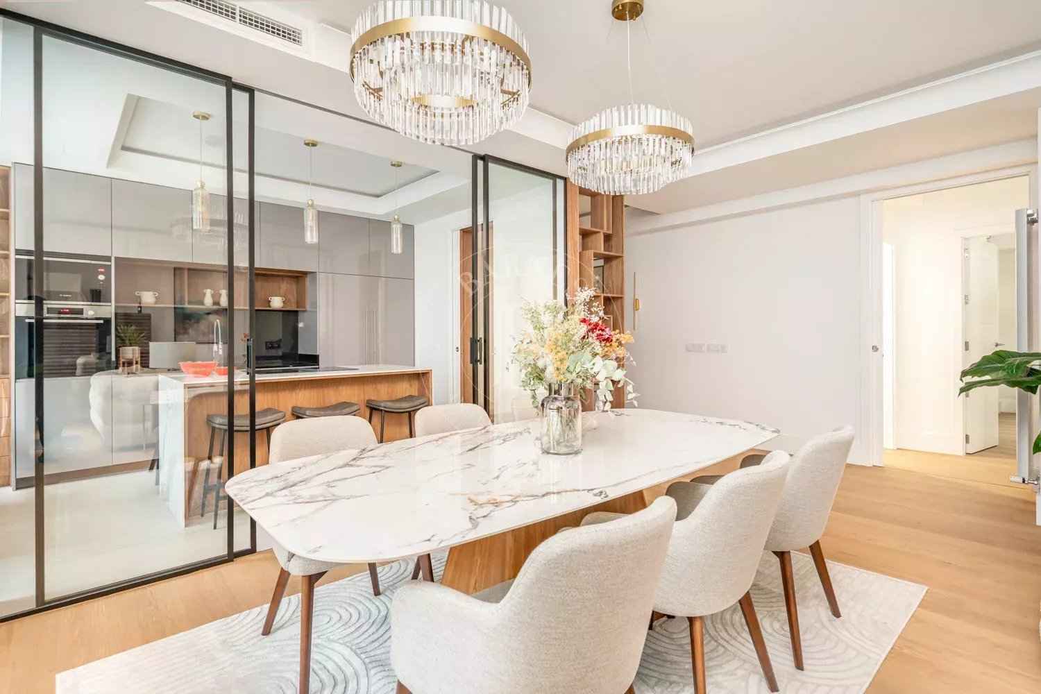 Eaf8d6151881f3bd7253b756dee1d2eb 72dcbd2a68 1500 original - Attribut alt par défaut.