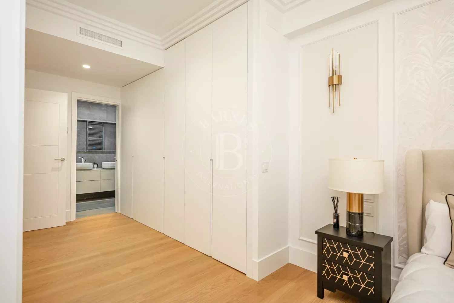 E4551aba1c7733a9bccd706c6b3461f0 4fceca5649 1500 original - Attribut alt par défaut.