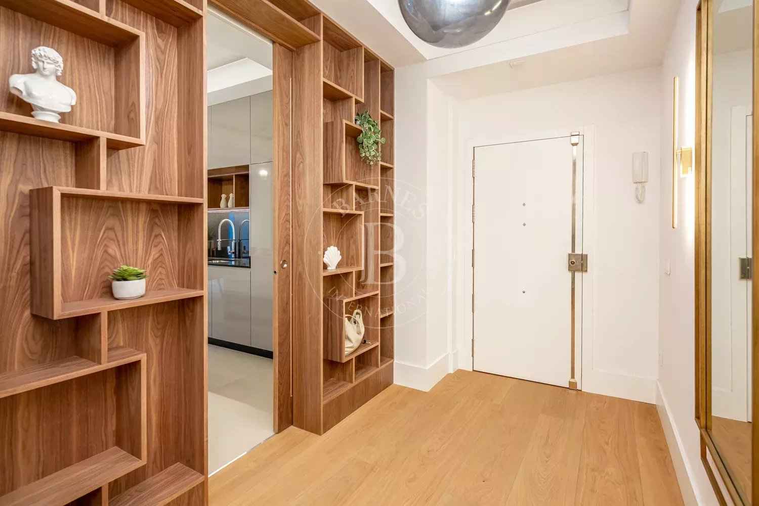 4b878d131f8c3a01188394b3f71e5b6f 6bde64018c 1500 original - Attribut alt par défaut.