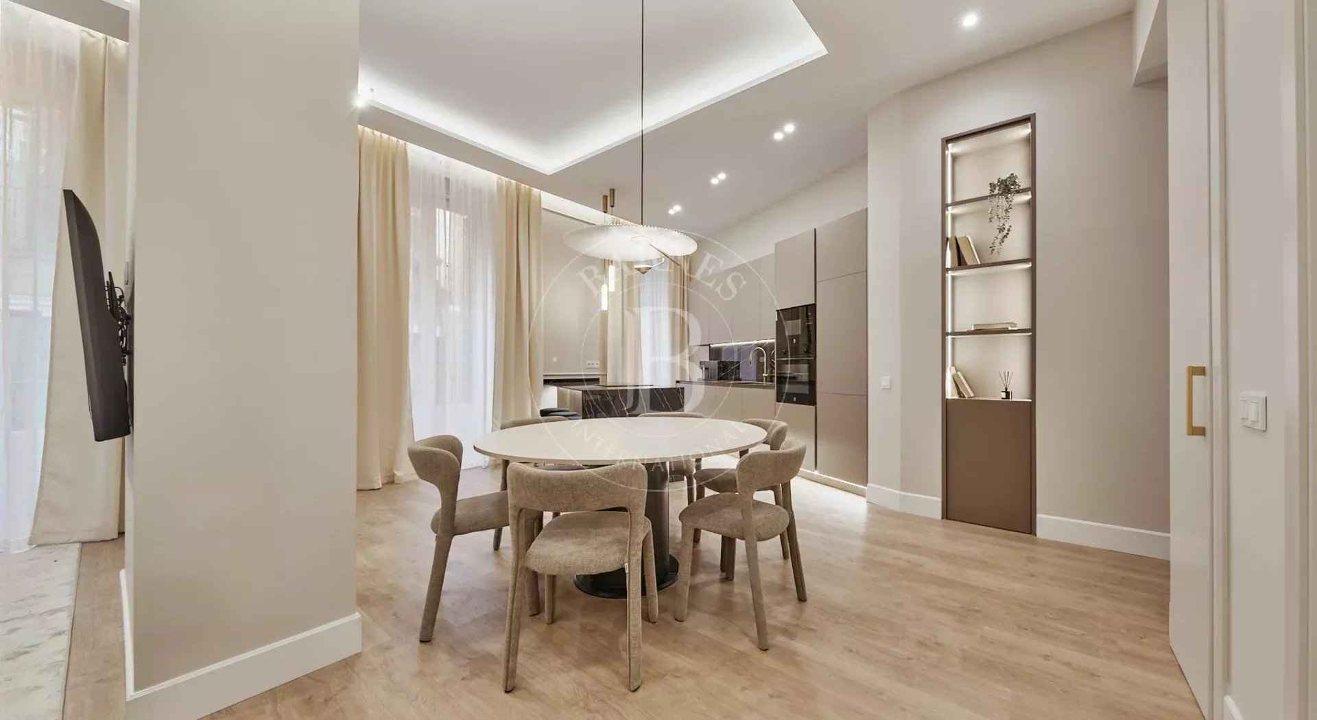 84b061e343fdb8a0c17d4cad07743d8a e8affc7749 1920 original - Attribut alt par défaut.